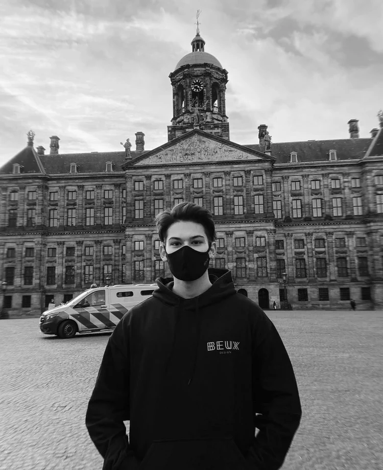 WORLDWIDE_CONNECTIVITY